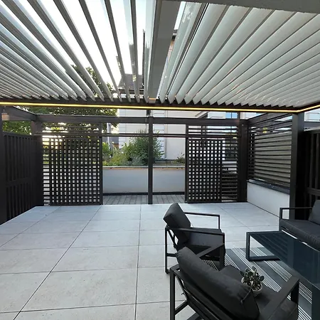 Jokai24 Apartament